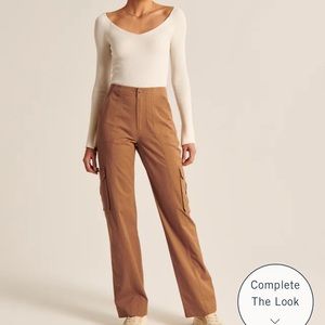 Relaxed Utility Pant Abercrombie and Fitch in Brown